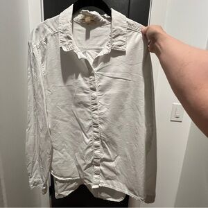 Anthropologie cloth and stone white button down long sleeve white collar shirt L